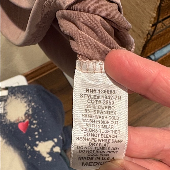 Project Social T Skim Feel Tee * See Flaw* - Picture 3 of 7